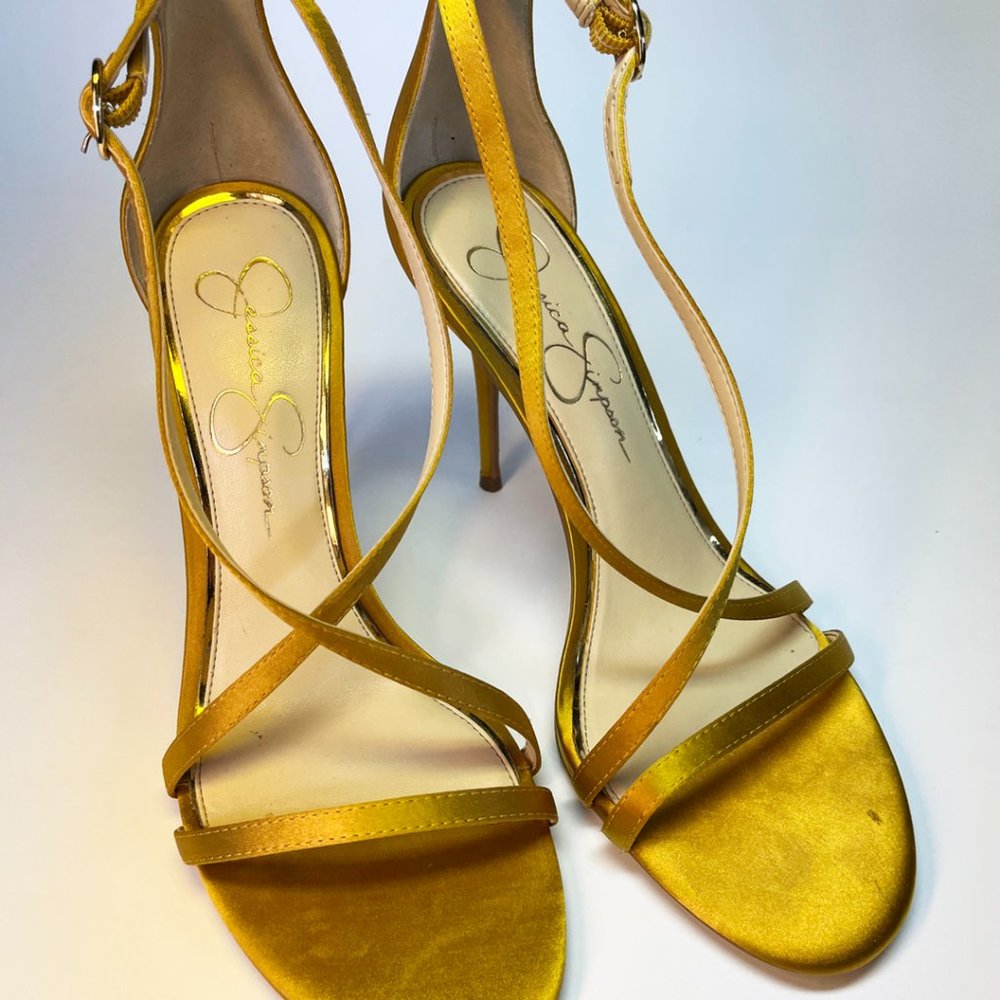 Jessica Simpson Annalesse Gold sandals SIZE 8.5